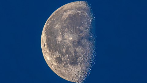 the-waning-moon-in-sagittarius-closes-a-chapter-for-3-zodiac-signs