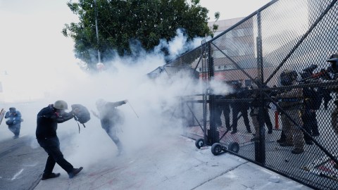 young-man-loses-an-eye-after-being-hit-by-a-non-lethal-projectile-during-a-protest-in-los-angeles