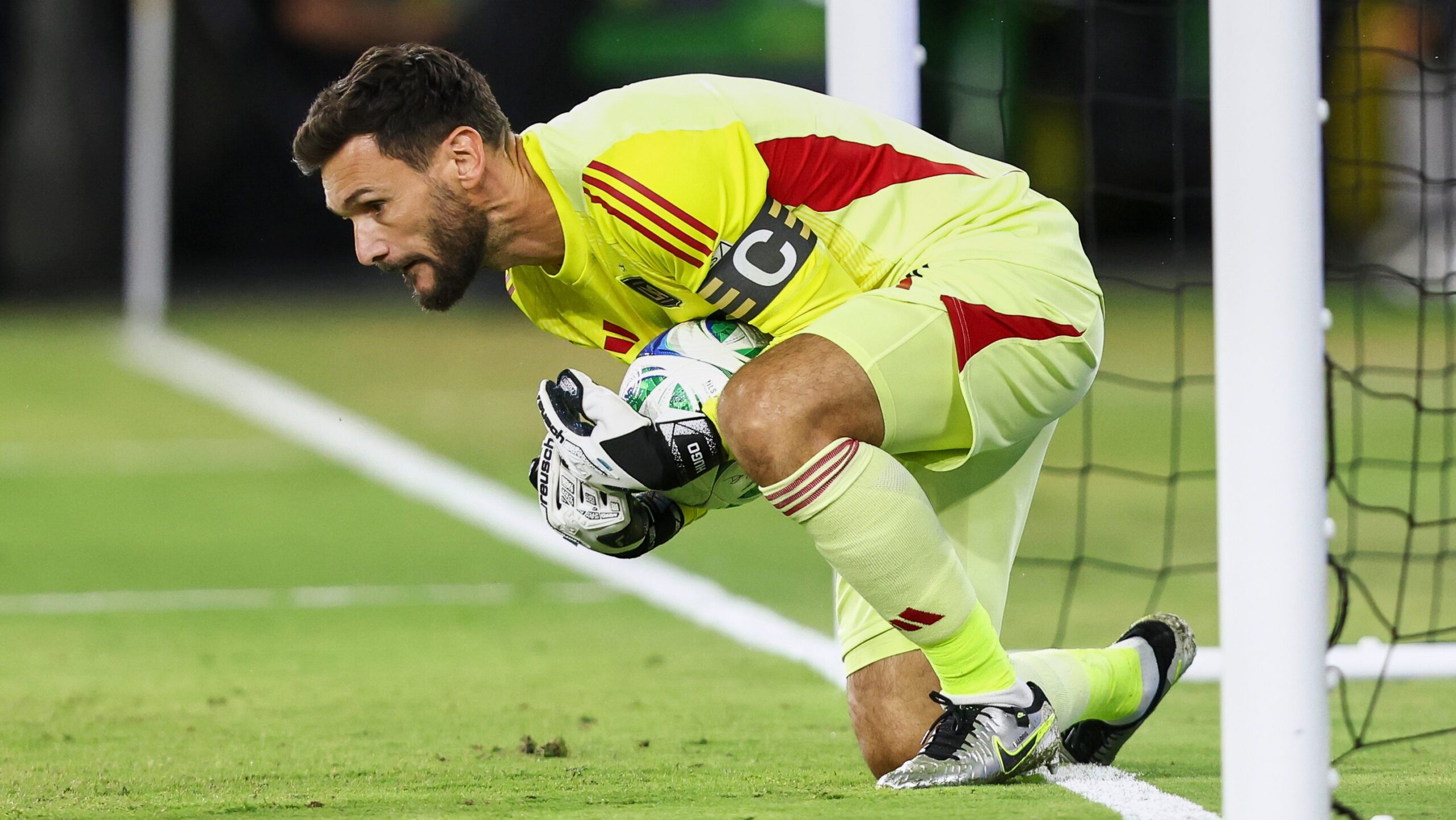 leader-lafc-has-gone-10-games-without-losing-and-540-minutes-without-allowing-a-goal