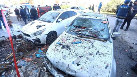 israel-launches-a-wave-of-air-strikes-on-lebanon-that-leave-dozens-of-victims