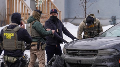 ice-quadruples-immigration-detentions-and-increases-deportations