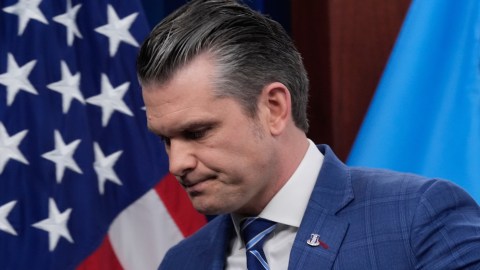 federal-judge-annuls-new-pentagon-restrictions-on-the-press-and-declares-them-unconstitutional