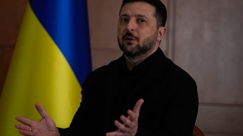 ukraine-and-russia-announce-ceasefire-during-orthodox-easter