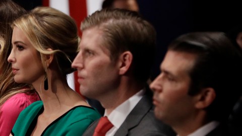 trump’s-defense-asks-to-dismiss-the-fraud-trial-in-ny-and-describes-it-as-“illegal-and-unfounded”