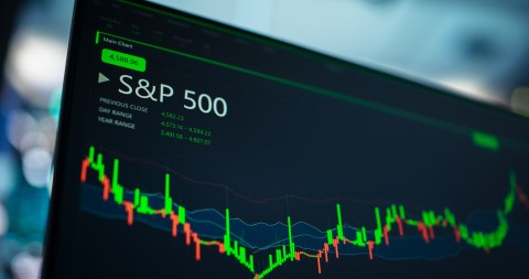 stock-market:-s&p-500-closes-week-higher-after-fragile-ceasefire-with-iran