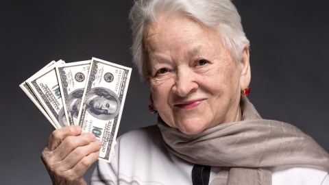 next-social-security-payments-will-be-sent-on-wednesday,-april-15:-which-retirees-will-receive-them?