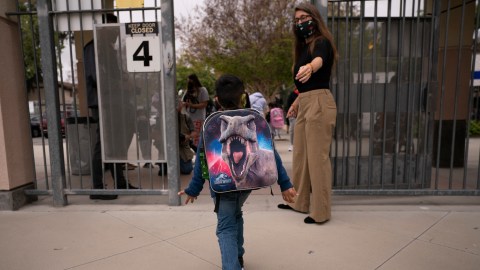 los-angeles-schools-reach-agreement-that-avoids-massive-strike