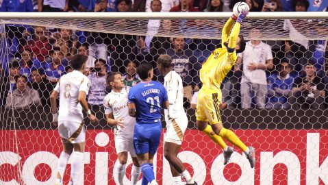 cruz-azul-turned-goalkeeper-hugo-lloris-into-a-hero-and-lafc-eliminated-them:-1-1-(world-1-4)