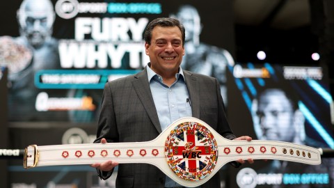 mauricio-sulaiman-praises-canelo-alvarez,-but-considers-that-he-is-at-the-end-of-his-career
