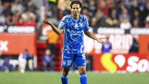 diego-lainez-disappointed-as-an-“actor”-vs.-sounders-and-is-the-target-of-criticism