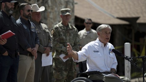 texas-governor-would-withdraw-$100-million-from-houston-if-it-does-not-help-deport-immigrants
