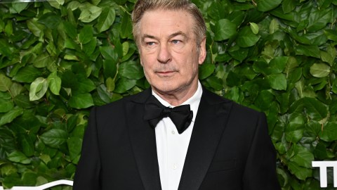 alec-baldwin-will-face-a-civil-trial-for-alleged-negligence-in-the-“rust”-space