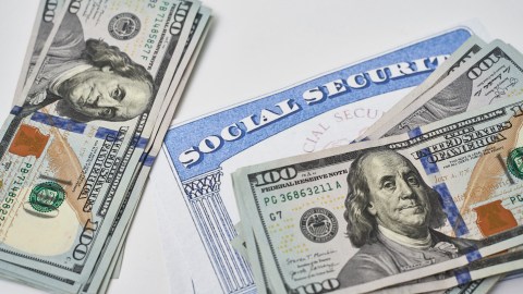 social-security-payments-on-april-22:-who-receives-$5,000