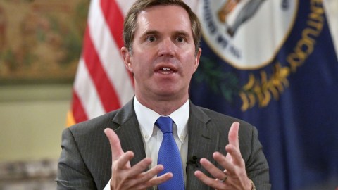 kentucky-governor-rebukes-donald-trump-for-putting-lives-in-danger