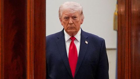 suspicions-of-insider-trading-to-manipulate-markets-loom-over-trump’s-presidency