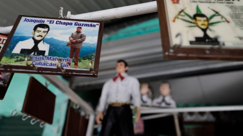 la-opinion-today:-“el-chapo”-wrote-a-letter-asking-for-fair-treatment-in-the-us