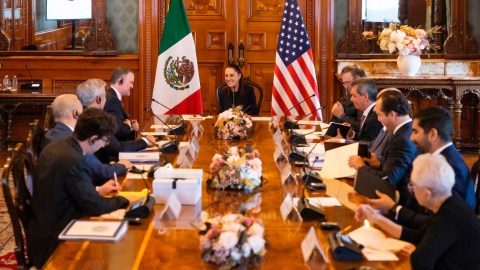 the-us-and-mexico-announce-the-start-of-the-formal-negotiation-of-the-t-mec-for-may-25