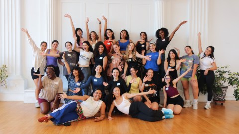 latina-creates-a-space-free-of-prejudice-for-women-to-practice-their-spanish