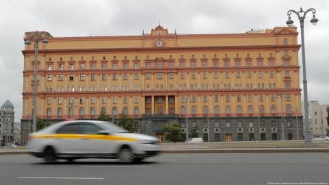 russia-detains-a-german-woman-who-was-carrying-a-bomb-in-her-backpack
