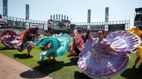 chicago-cancels-its-traditional-may-5th-for-fear-of-immigration-raids