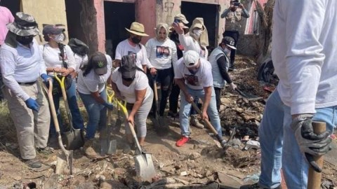 armed-commando-threatened-searching-mothers-from-jalisco-when-they-were-checking-a-property
