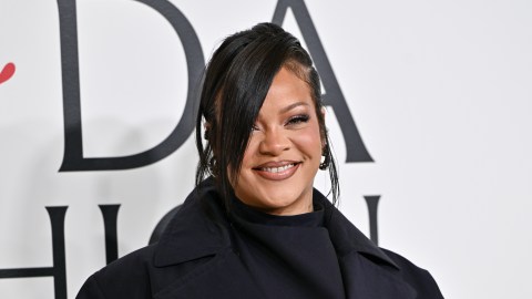 rihanna-posed-with-her-daughter-on-their-first-magazine-cover-together