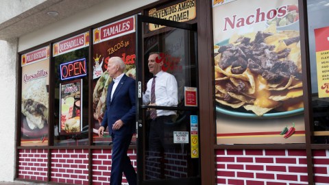 king-taco-becomes-a-historical-cultural-monument-in-los-angeles