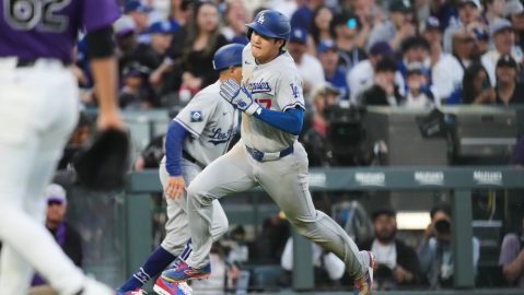 shohei-ohtani-continues-to-make-history-with-the-dodgers:-he-equals-a-record-and-goes-for-a-legendary-mark