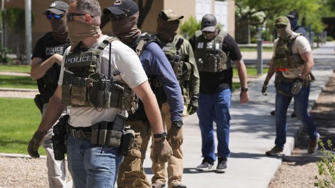 more-and-more-americans-reject-ice-operations-to-detain-immigrants