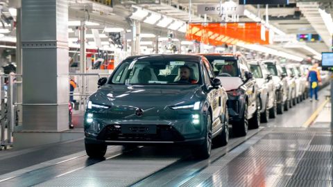 volvo-starts-production-of-the-long-awaited-electric-ex60