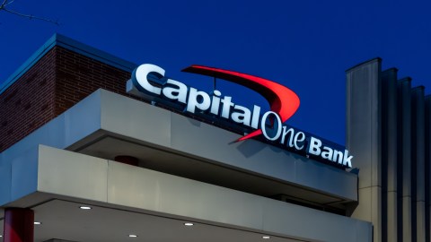 capital-one-must-pay-$425-million-to-customers-over-lawsuit