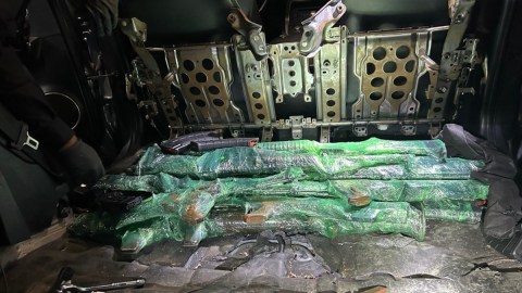 an-american-woman-who-tried-to-cross-an-arsenal-to-mexico-in-her-vehicle-is-arrested-in-arizona