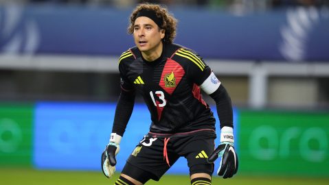 guillermo-ochoa-should-be-called-up-to-the-world-cup-because-of-his-experience,-according-to-yosgart-gutierrez