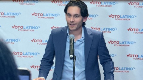 voto-latino-recognizes-influencer-carlos-eduardo-espina-for-guiding-latinos