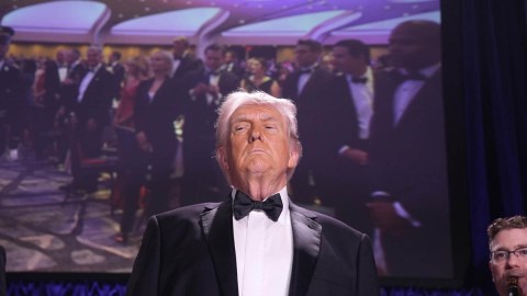 trump-confirms-he-is-safe-after-being-evacuated-from-the-white-house-correspondents’-dinner