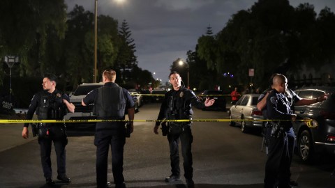 fbi-secures-los-angeles-home-of-washington,-dc-shooting-suspect
