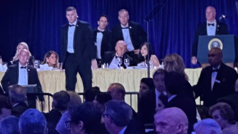 trump-and-his-officials-were-“probable”-targets-of-the-shooter-at-the-correspondents’-dinner,-says-traditional-prosecutor