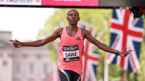 sebastian-sawe-achieves-the-unexpected-and-breaks-the-world-marathon-record-in-london