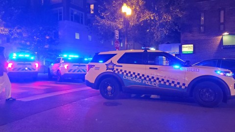 suspect-shoots-while-in-custody-at-chicago-hospital:-one-agent-dead-and-another-injured