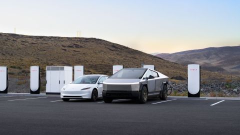 offer:-tesla-bets-on-supercharging-to-boost-sales