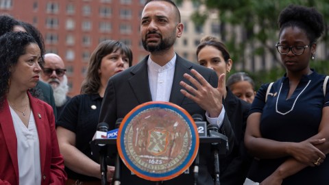 dhs-seeks-to-deny-permanent-residence-to-immigrants-based-on-political-opinions:-nyt