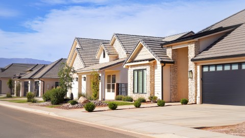prices-of-single-family-homes-in-the-us-were-unchanged-in-february