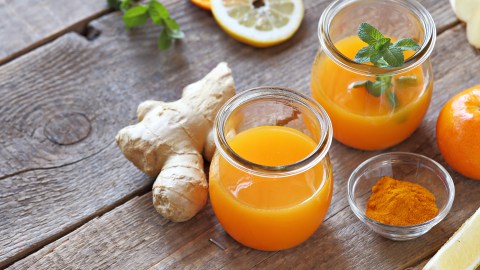 ginger-shots-in-the-morning:-what-happens-if-you-take-them-every-day