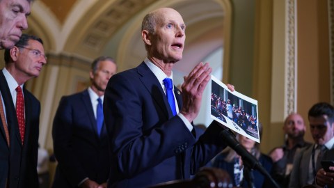 senate-blocks-democratic-attempt-to-limit-trump’s-military-actions-in-cuba