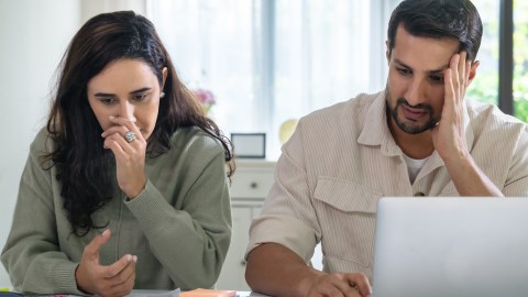 more-than-50%-of-americans-say-their-financial-situation-is-worsening,-says-gallup-report
