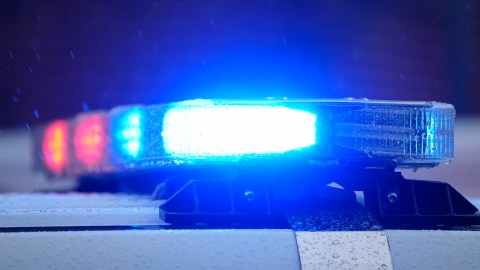 shot-man-found-in-the-trunk-of-a-car-in-los-angeles