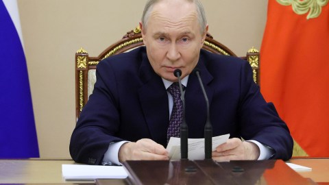 putin-proposes-truce-in-ukraine-for-may-9-and-receives-support-from-trump