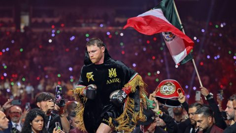 canelo-believes-that-“the-poor-are-poor-because-they-want-to”