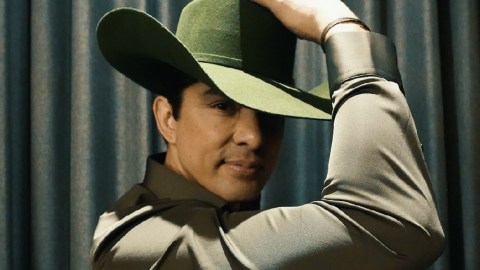 victor-garcia-comes-‘with-everything’