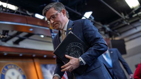 congress-approves-reopening-key-parts-of-dhs-after-historic-closure